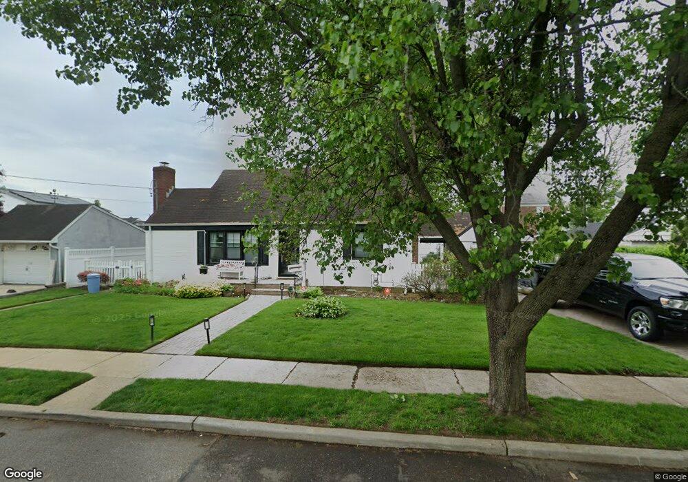 661 4th Place S, Garden City, NY 11530 - photo 1