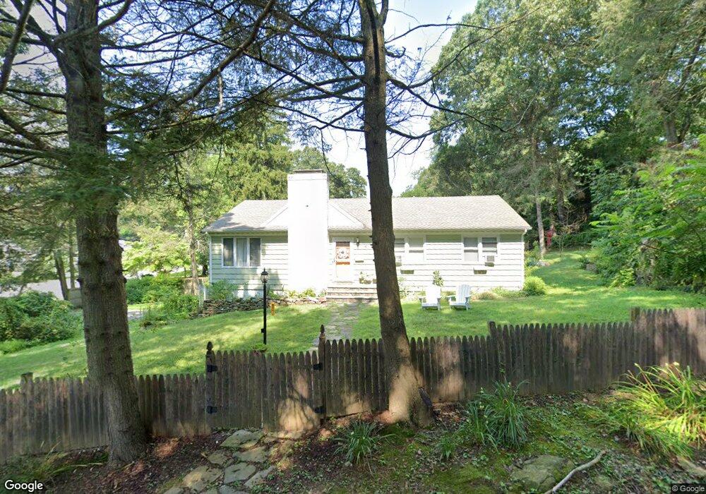 15 Blueberry Rd, Bridgeport, CT 06610 - photo 1