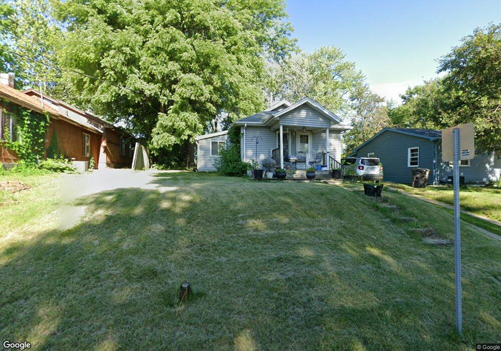 2704 SE 8th Ct, Des Moines, IA 50315 - photo 1