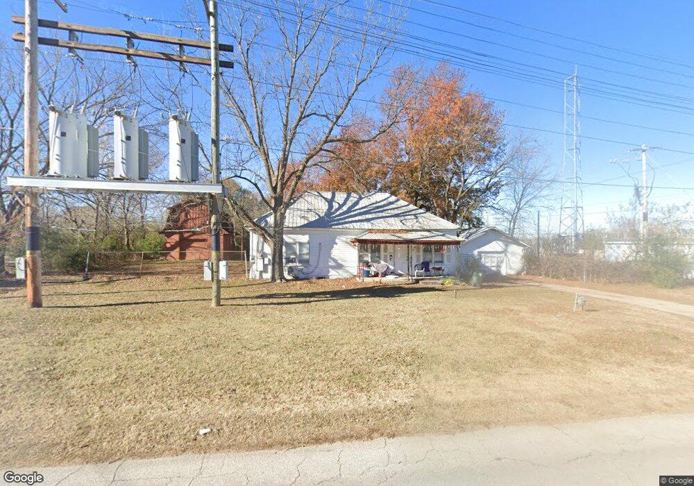 430 N Kern Ave, Okmulgee, OK 74447 - photo 1