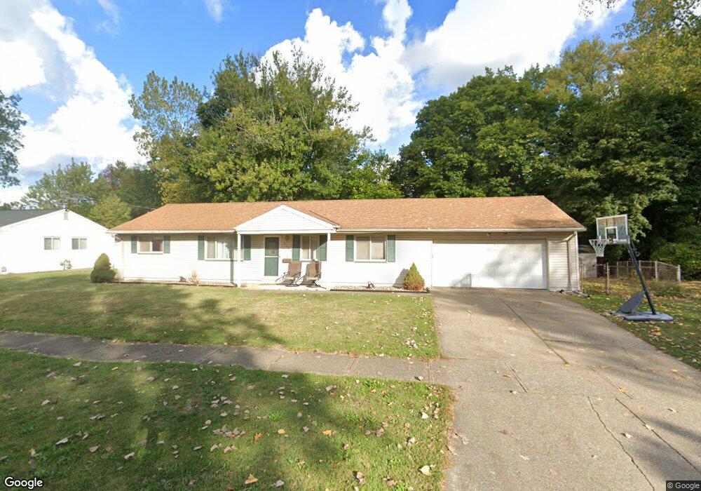 5463 Hawthorne Ave, Sheffield Lake, OH 44054 - photo 1