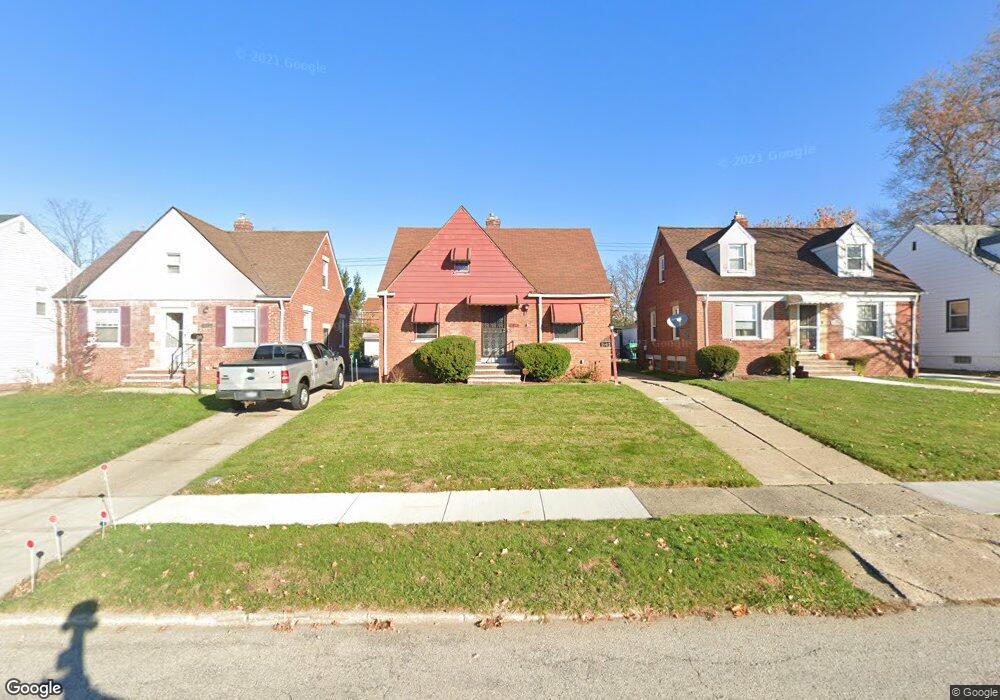 21415 Clare Ave, Maple Heights, OH 44137 - photo 1