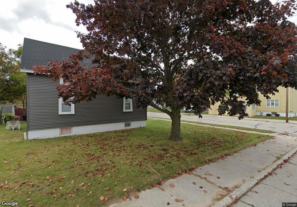 1917 13th St, Two Rivers, WI 54241 - photo 1