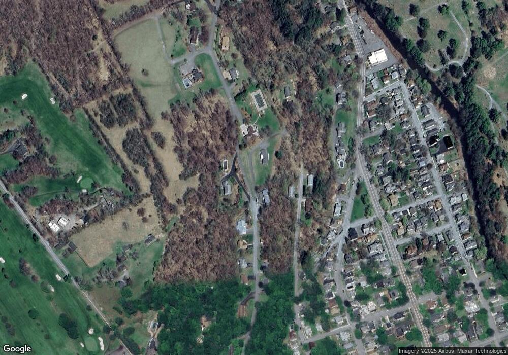 16 Putman St, Honesdale, PA 18431 - photo 1