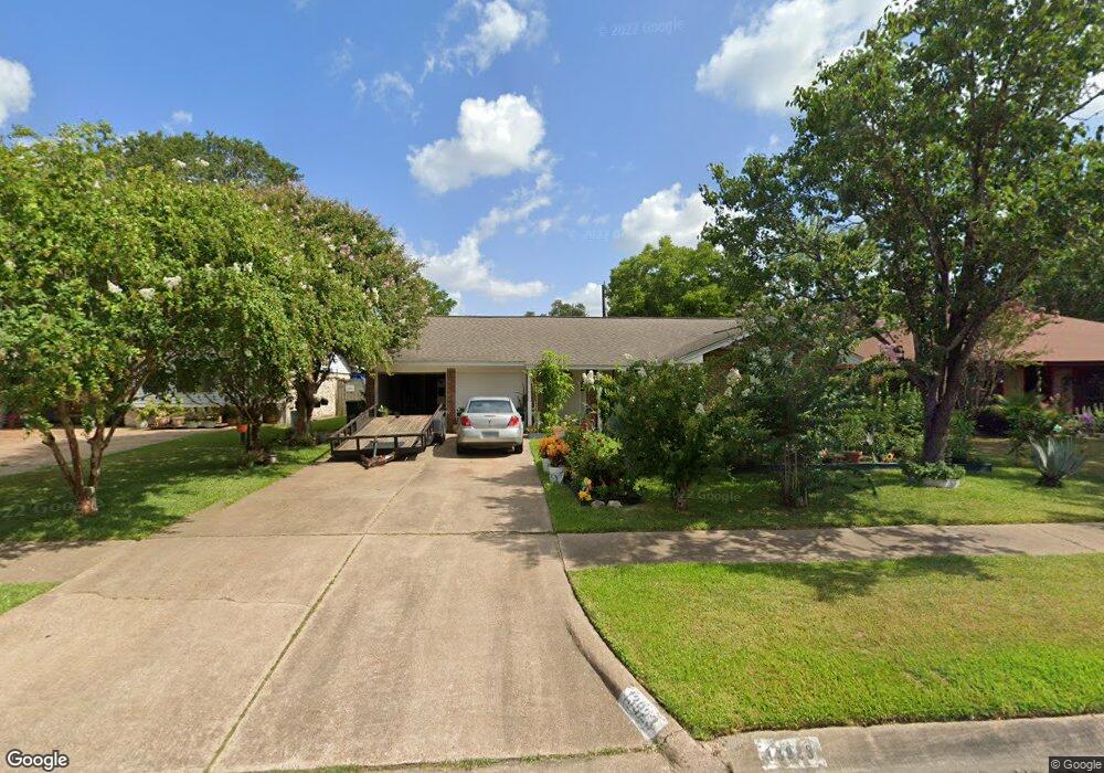 13923 Oak Leaf Ln, Houston, TX 77015 - photo 1