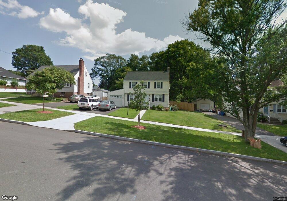 11 Raynham Rd, New Haven, CT 06512 - photo 1