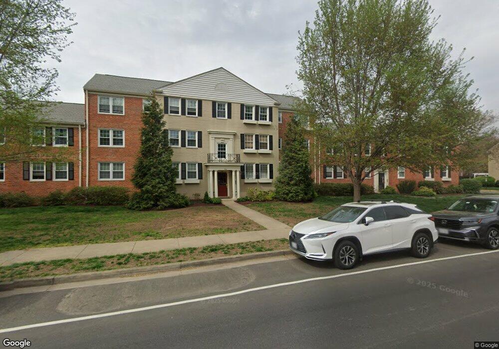 1106 Belle View Blvd unit B2, Alexandria, VA 22307 - photo 1