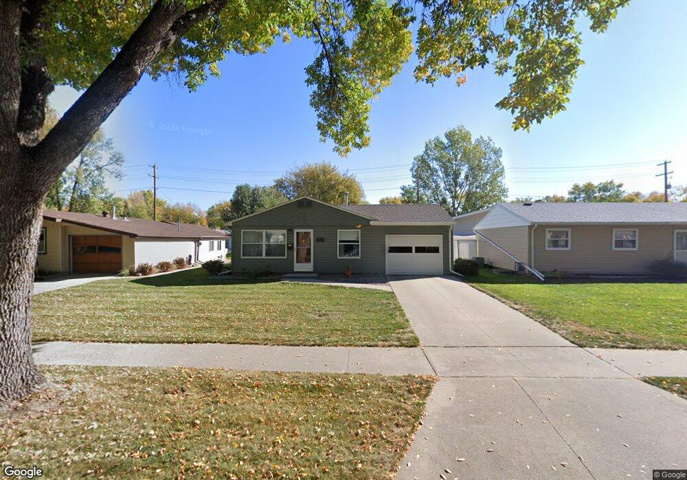 1323 S 19th St, Grand Forks, ND 58201 - photo 1