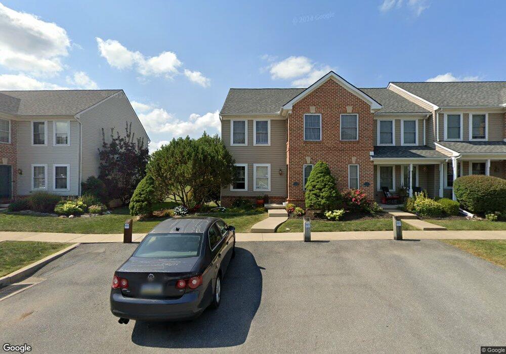 4023 Bradford Cir unit E14, Mount Joy, PA 17552 - photo 1