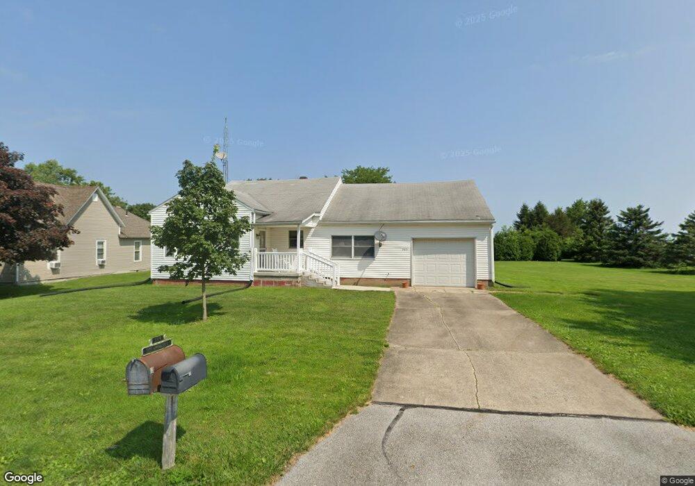 303 E Elm St, Fowler, IN 47944 - photo 1
