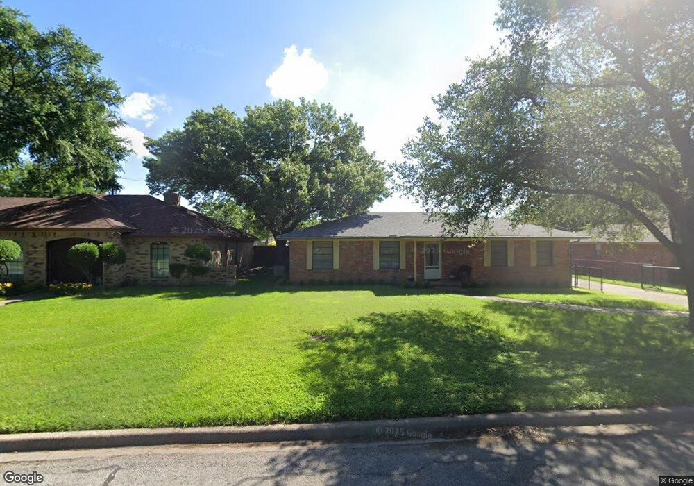1110 Lena St, Cleburne, TX 76033 - photo 1