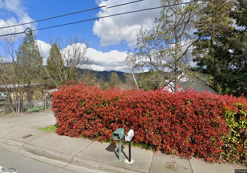 1323 NW Highland Ave, Grants Pass, OR 97526 - photo 1