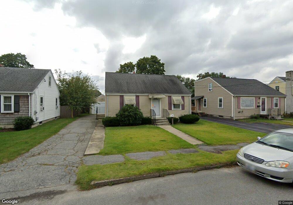 463 Carter Ave, Pawtucket, RI 02861 - photo 1