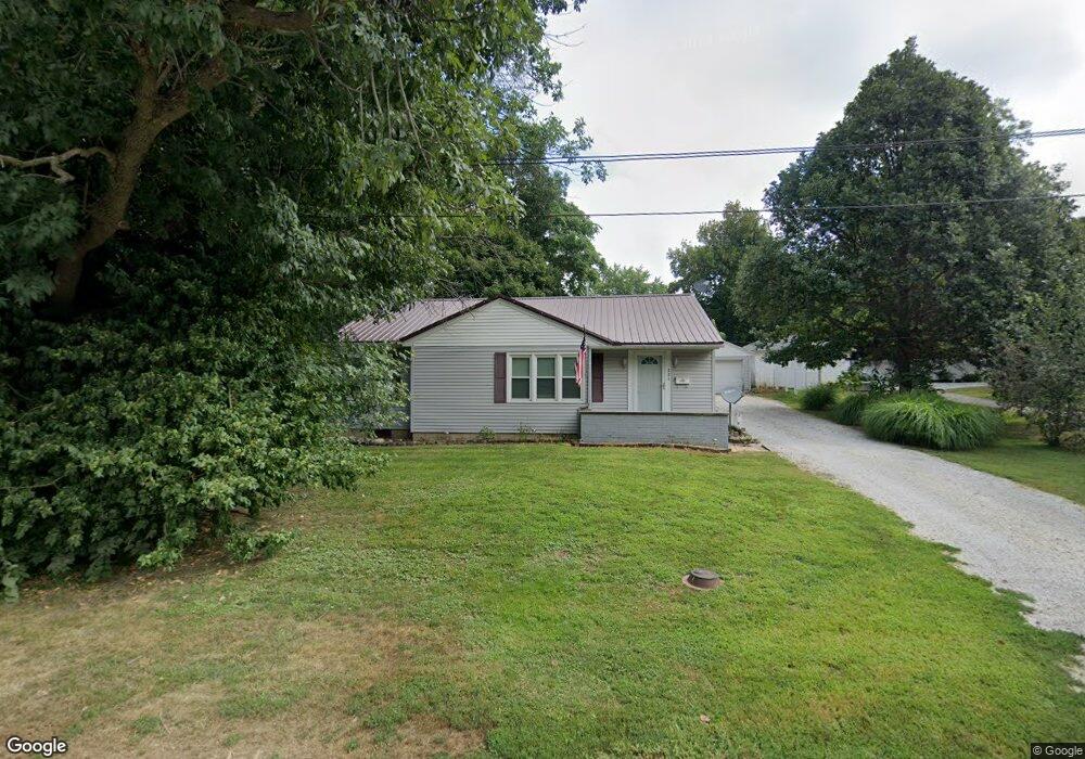 221 E Illini St, Virginia, IL 62691 - photo 1