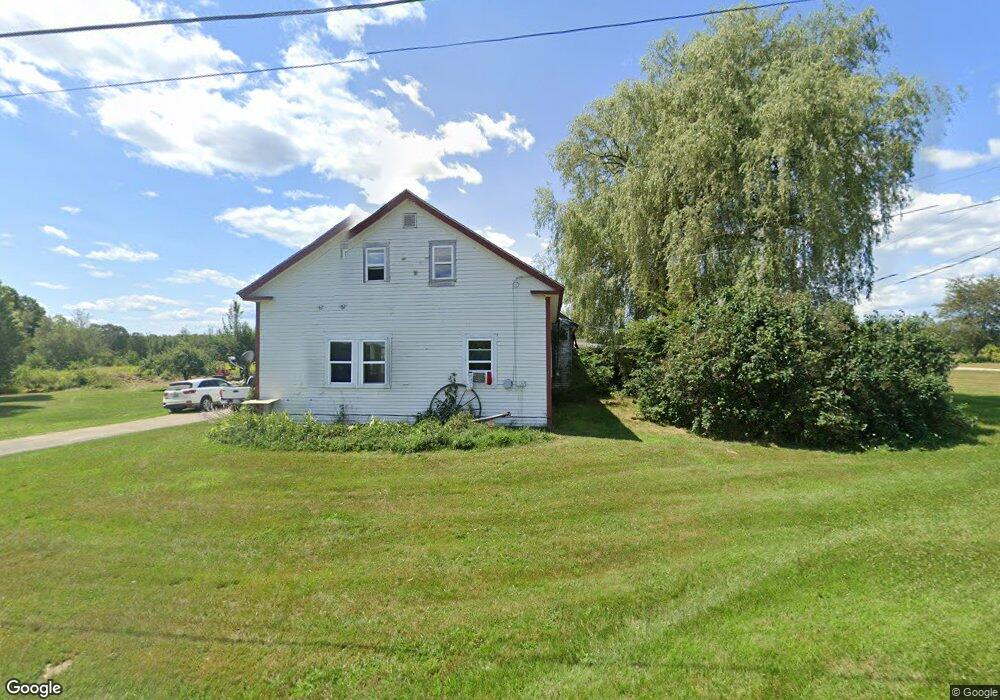972 Dexter Rd, Saint Albans, ME 04971 - photo 1