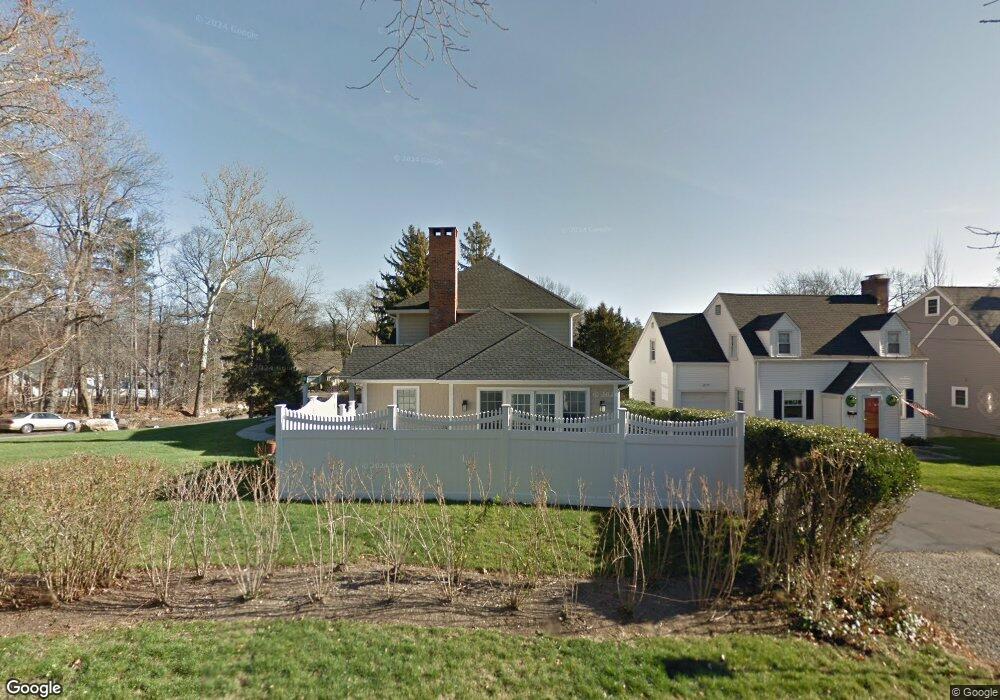 5 Peters Rd, Riverside, CT 06878 - photo 1