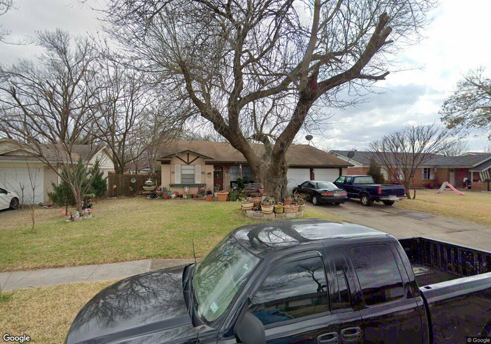 1221 Ridgeway Dr, Richardson, TX 75080 - photo 1