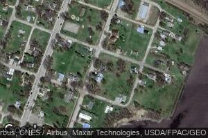 304 3rd St S, de Graff, MN 56271
