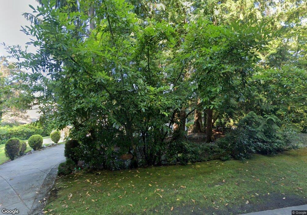 3215 Hunts Point Rd, Hunts Point, WA 98004 - photo 1