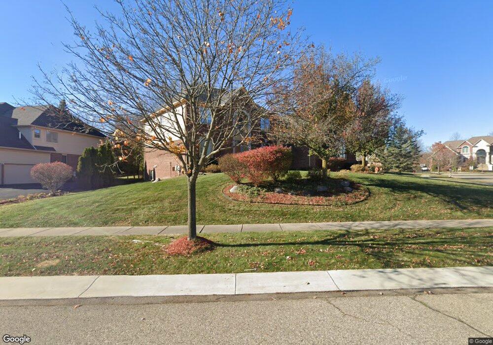 6850 Chase Ct, West Bloomfield, MI 48322 - photo 1
