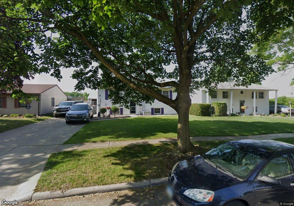 1726 E Glastonberry Rd, Toledo, OH 43613 - photo 1