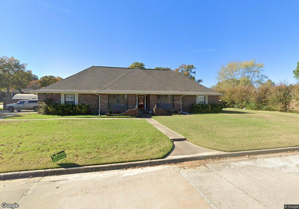 1905 Swan Ln, McAlester, OK 74501 - photo 1