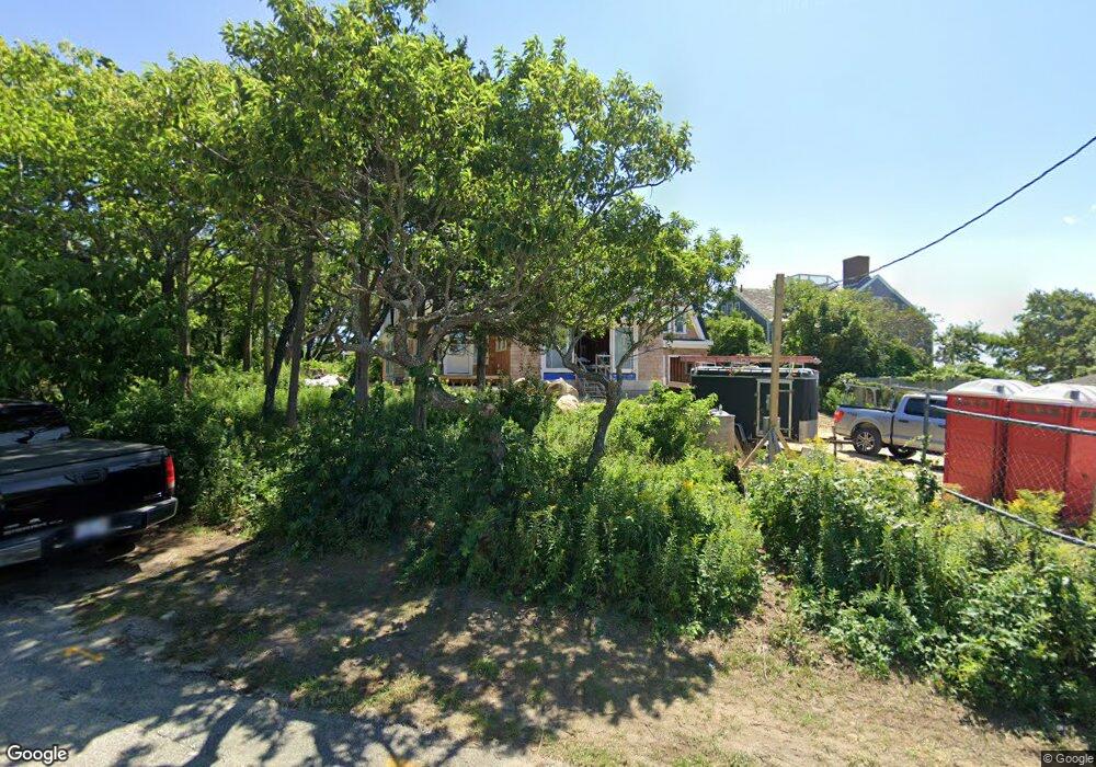 17 Gosnold Rd, Woods Hole, MA 02543 - photo 1