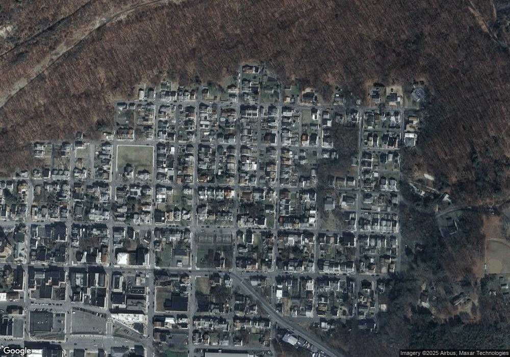 711 E Cameron St, Shamokin, PA 17872 - photo 1