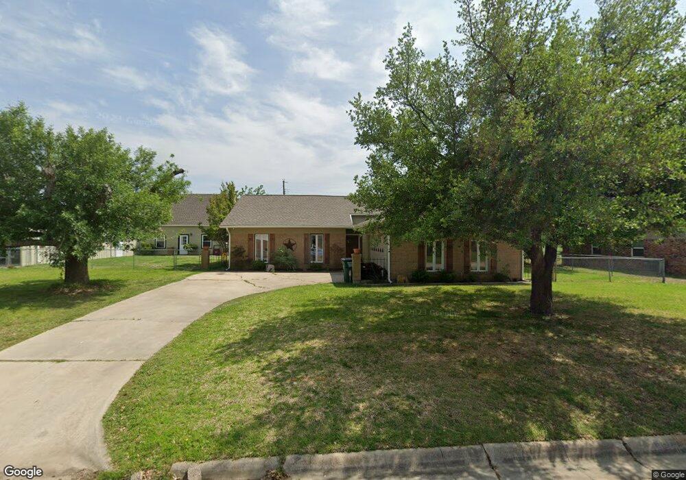 2009 Tulane Ave, Gainesville, TX 76240 - photo 1