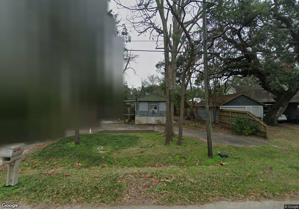 505 W Lang St, Alvin, TX 77511 - photo 1