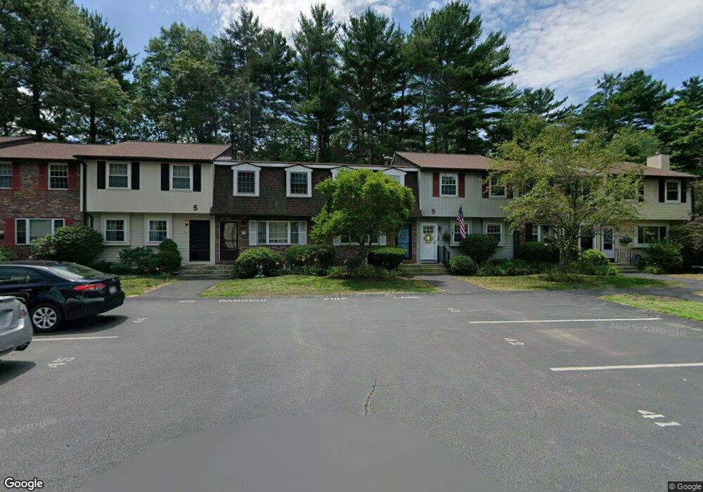 5-2 Treetop Ln unit 5-2, Kingston, MA 02364 - photo 1