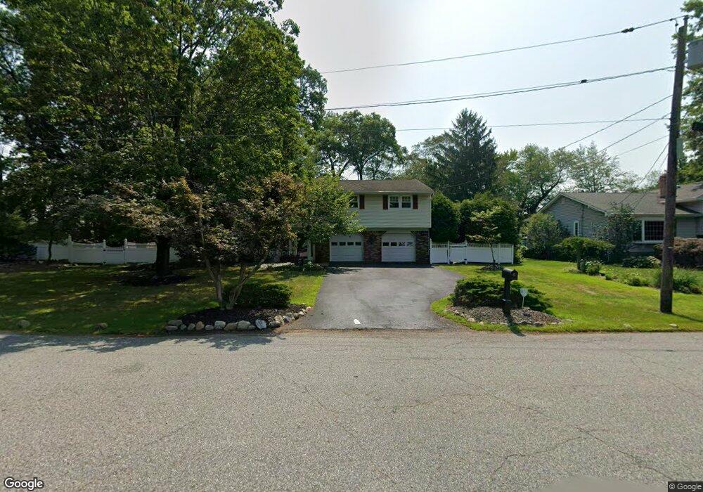 485 Eisenhower Ct, Wyckoff, NJ 07481 - photo 1