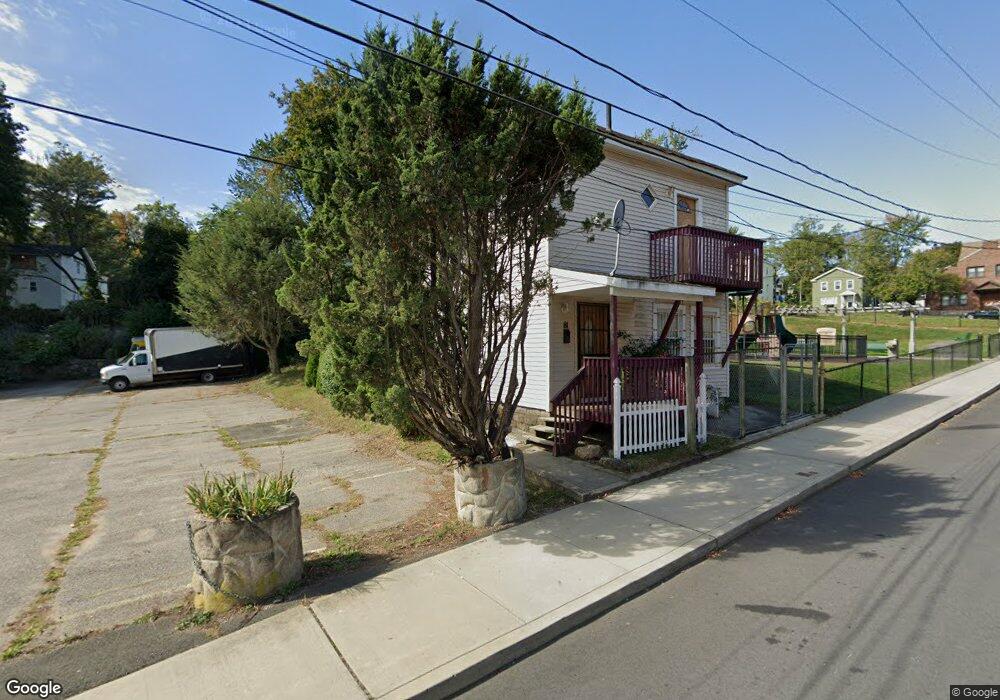 81 Pearl St, Waterbury, CT 06704 - photo 1