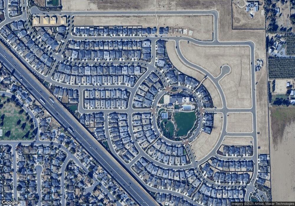 1305 Parkcrest Cir, Manteca, CA 95336 - photo 1