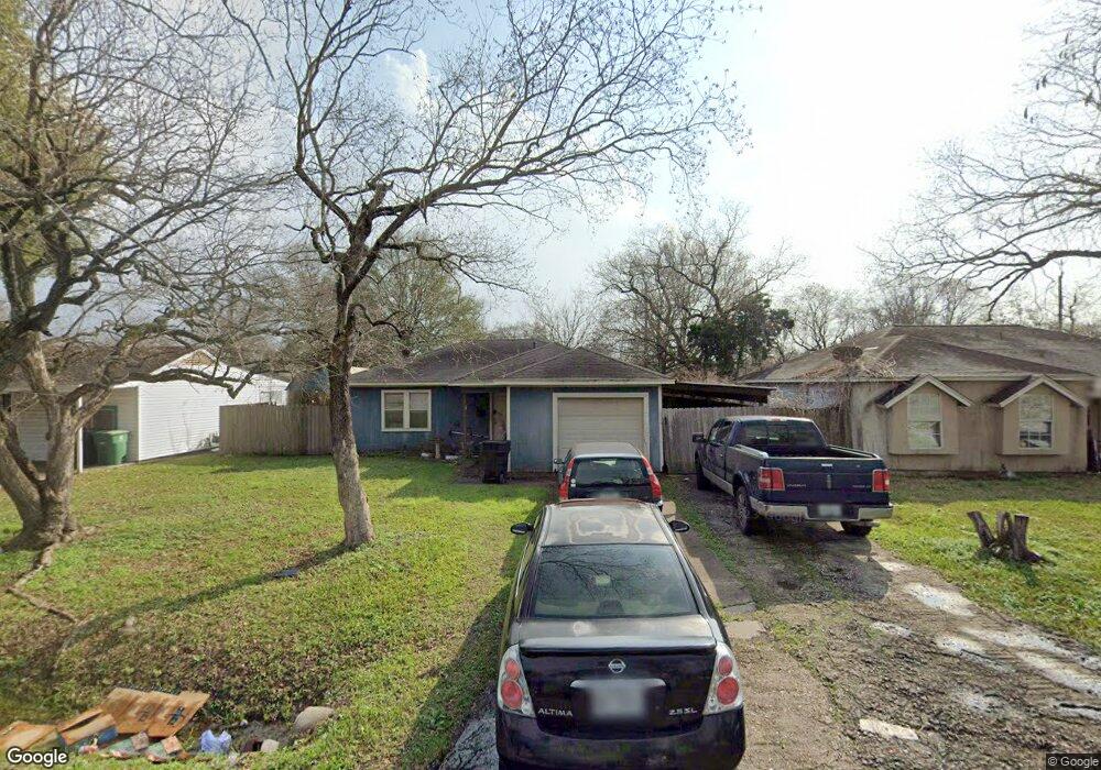 13346 Granada St, Houston, TX 77015 - photo 1