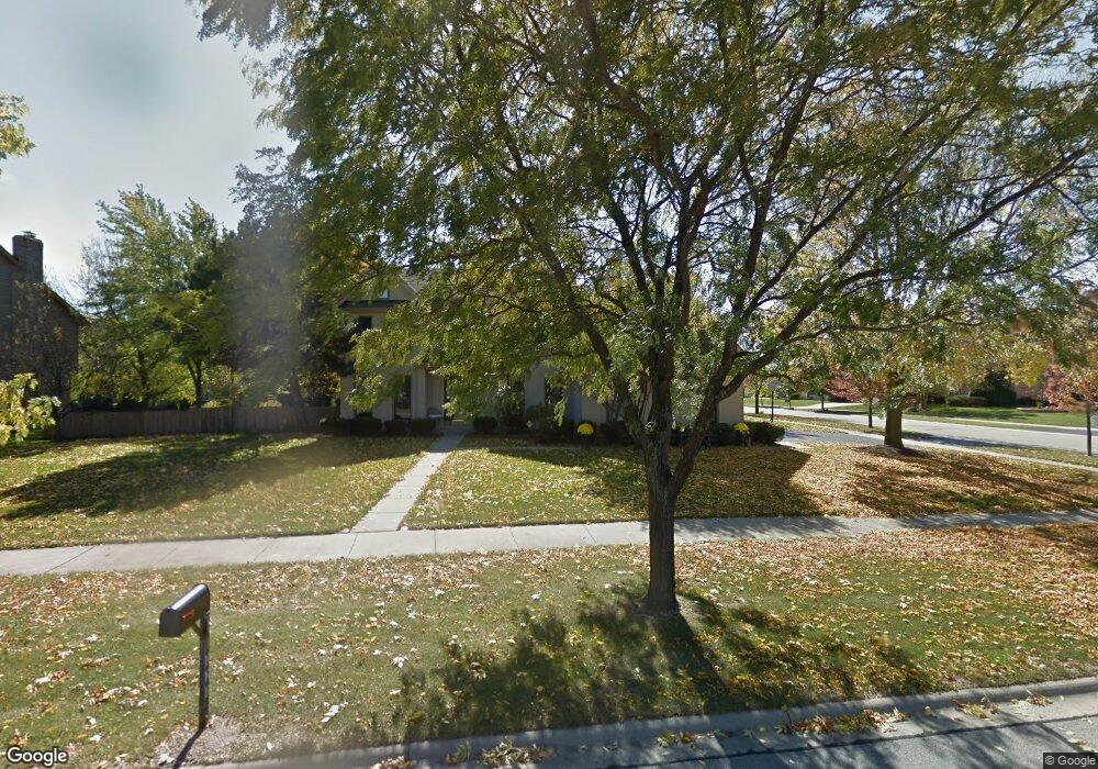 1020 Conan Doyle Rd, Naperville, IL 60564 - photo 1