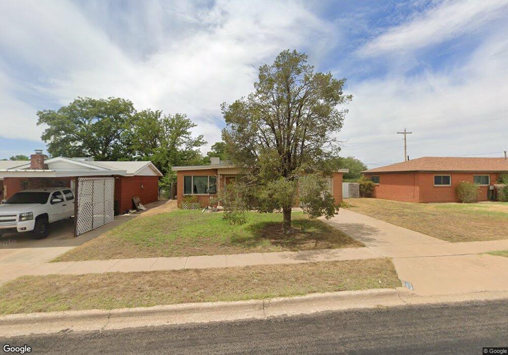 2211 N Steven Dr, Hobbs, NM 88240 - photo 1