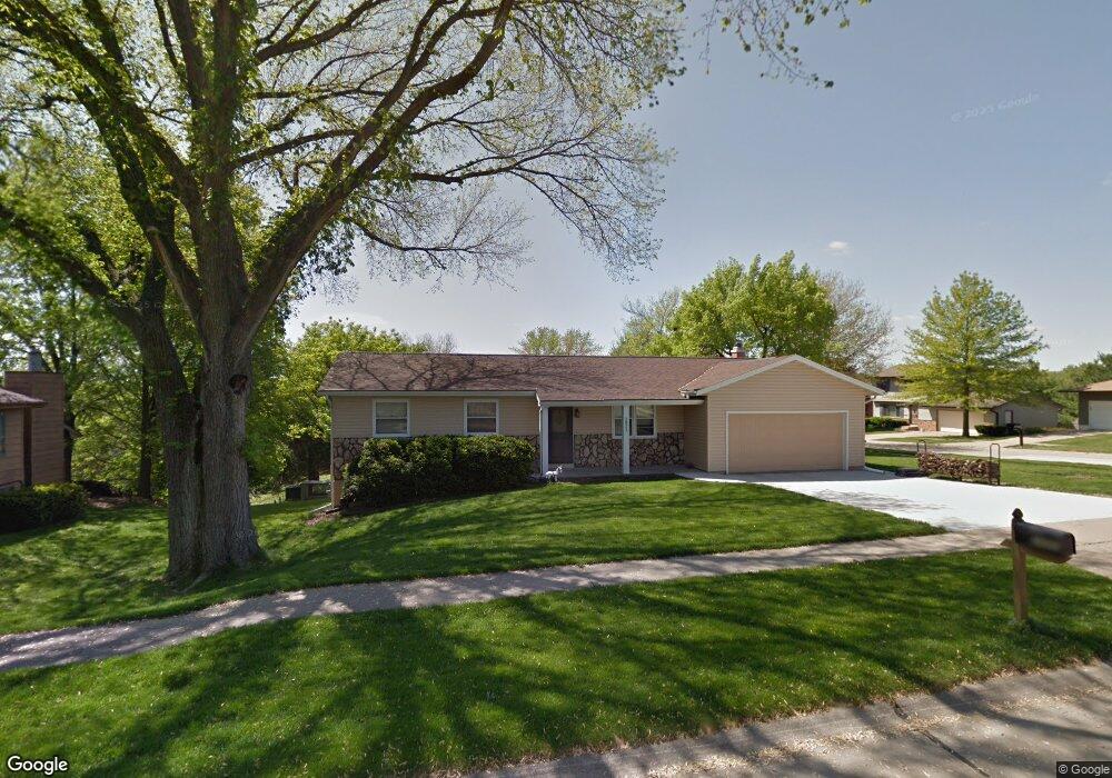 2821 Q Ave NW, Cedar Rapids, IA 52405 - photo 1