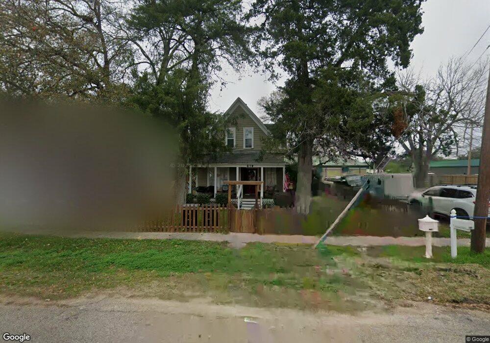 310 W Sidnor St, Alvin, TX 77511 - photo 1