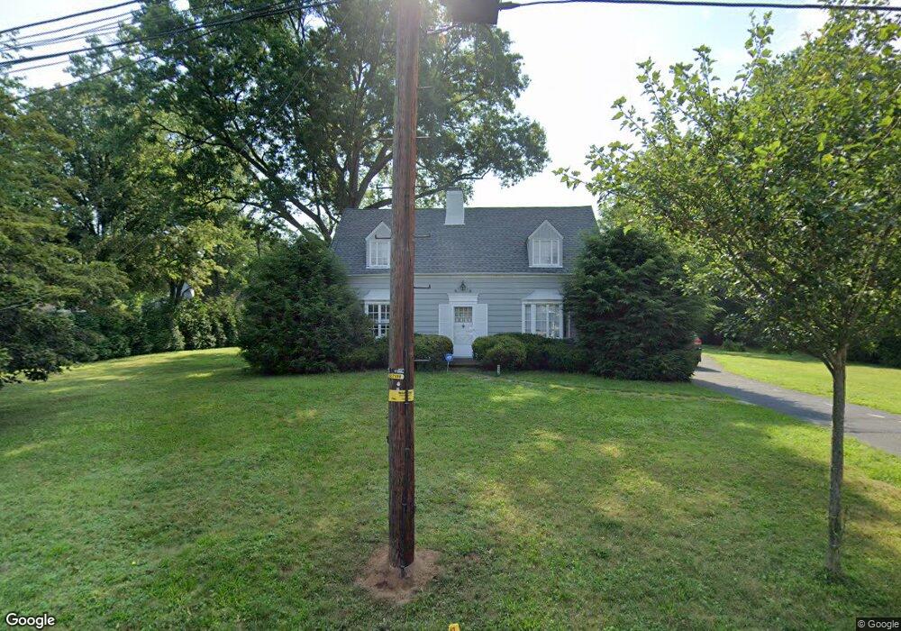 648 Metape Cir E, Bound Brook, NJ 08805 - photo 1