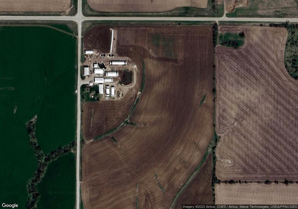 6614 Iowa St, Newton, IA 50208 - photo 1