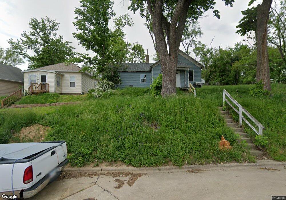 1620 14th Ave SE, Cedar Rapids, IA 52401 - photo 1