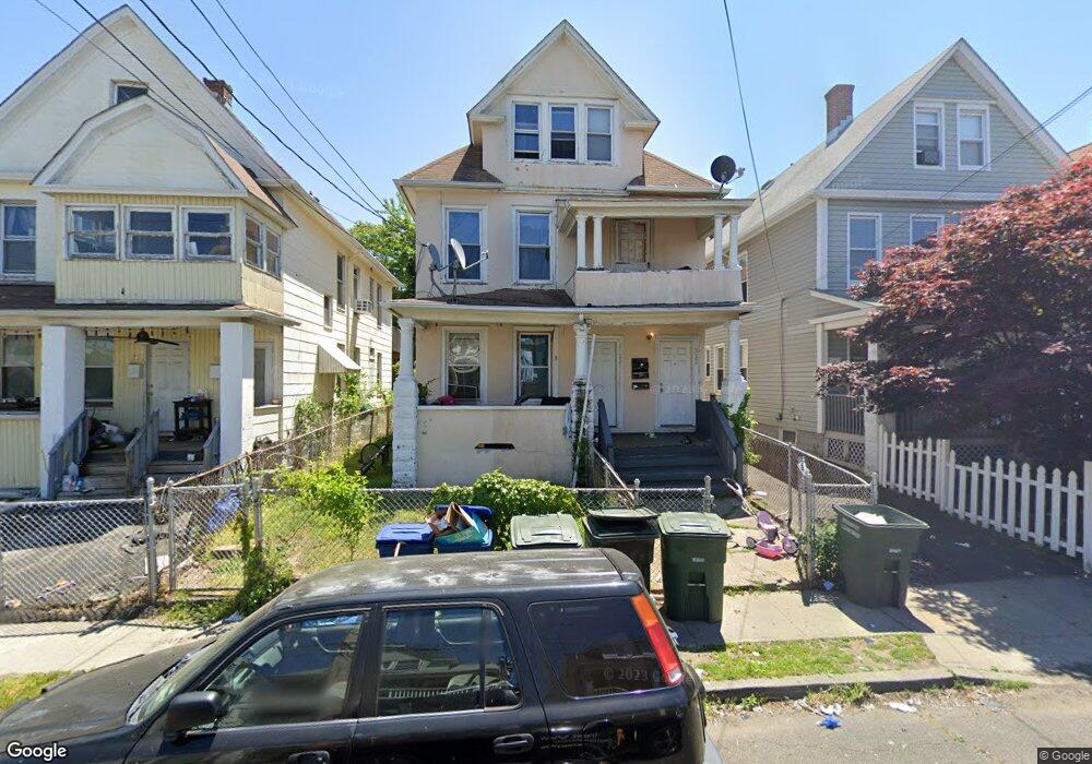 222 Hough Ave unit Newly Renovated Apt, Bridgeport, CT 06608 - photo 1