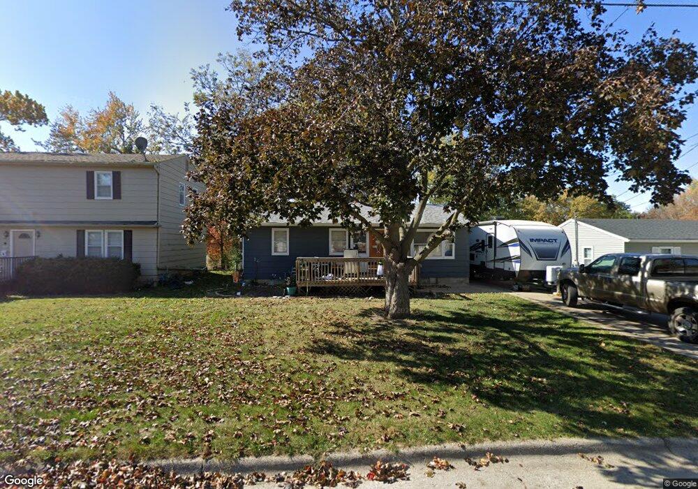 701 E 14th St N, Newton, IA 50208 - photo 1