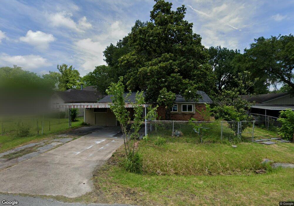 7509 Saint Louis St, Houston, TX 77028 - photo 1