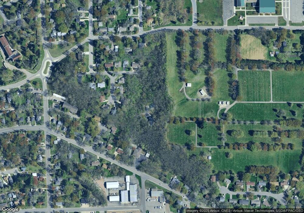 611 5th St S, Sauk Rapids, MN 56379 - photo 1