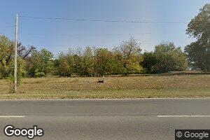4048 Parkview Dr, Frontenac, KS 66763