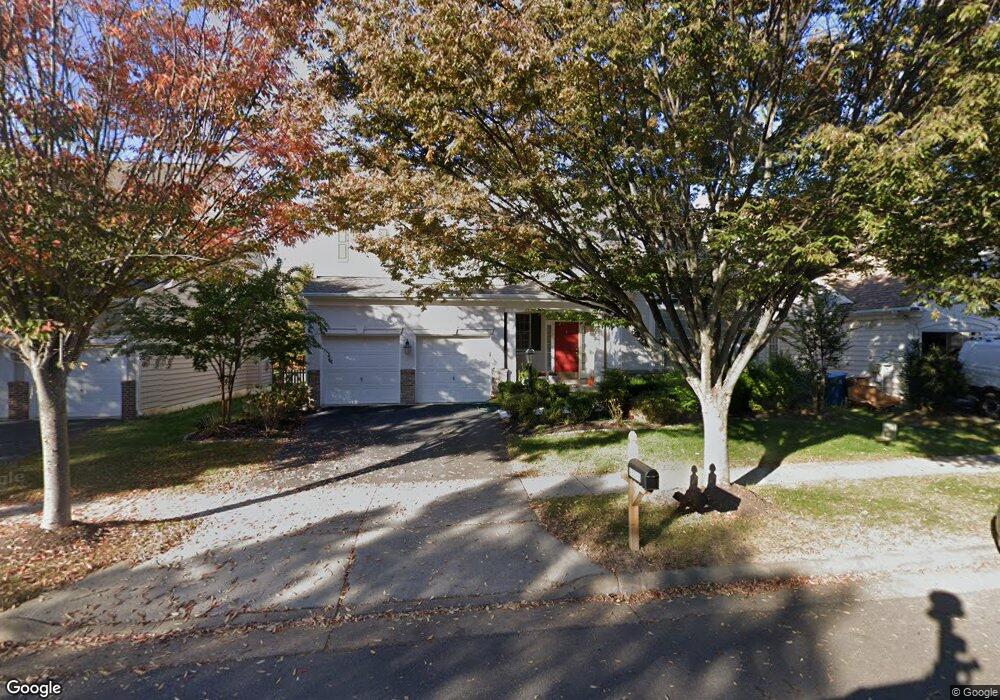 25598 Dabner Dr, Chantilly, VA 20152 - photo 1