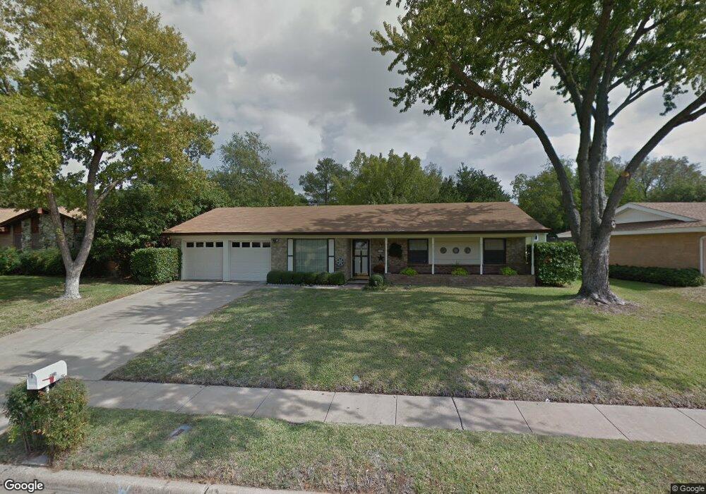 1020 Atlanta Dr, Bedford, TX 76022 - photo 1