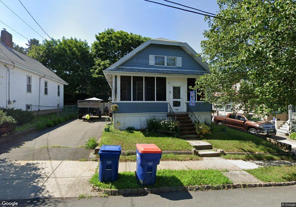 19 Deane St, Fairhaven, MA 02719 - photo 1